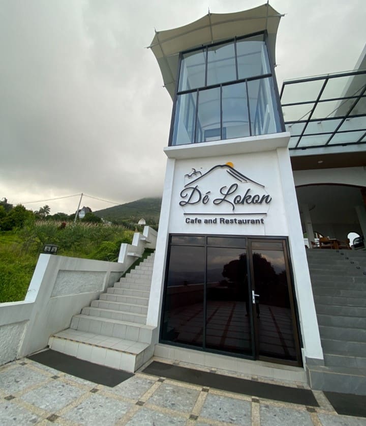 De-Lokon-Cafe-Restaurant-1.jpg